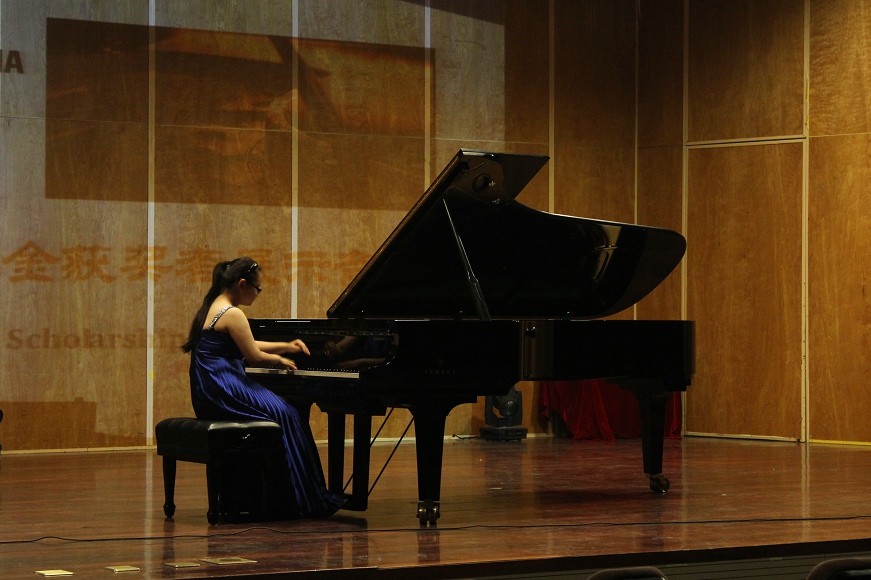 2014s36沙龙会奖学金-苏州大学颁奖仪式活动报道