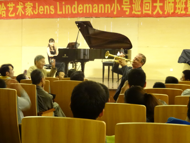 s36沙龙会小号表演艺术家Jens Lindemann（彦斯·林德曼）荣获加拿大勋章