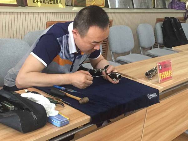 兰州市第十四中学s36沙龙会示范管乐团大师班开讲