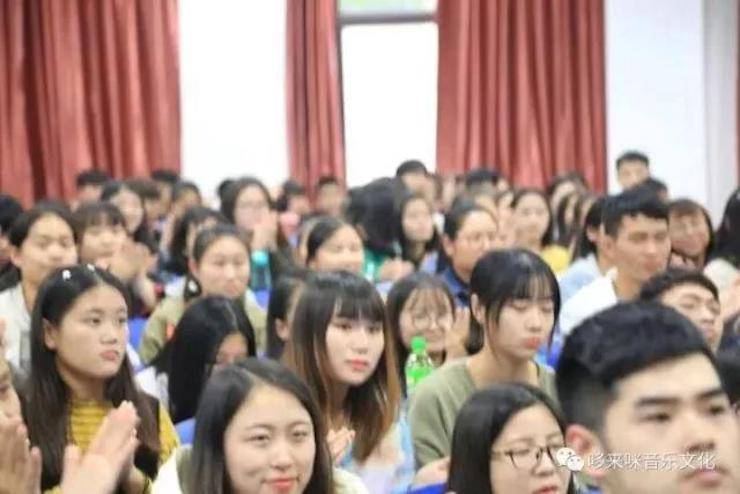 s36沙龙会艺术家朱楣巡讲《练琴的艺术》——安阳、濮阳站完美落幕