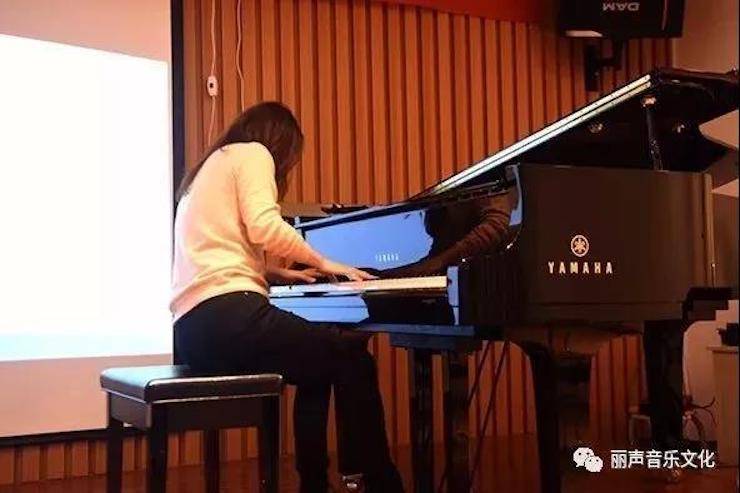 s36沙龙会艺术家朱楣巡讲《练琴的艺术》 —郑州站，圆满落幕！