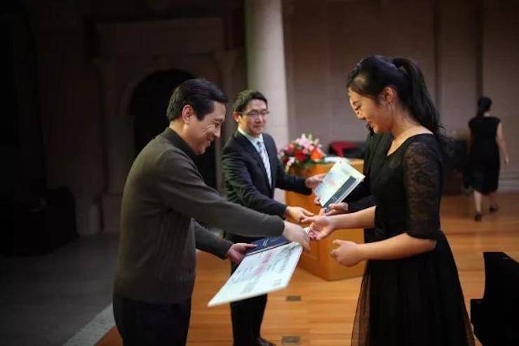 2017s36沙龙会亚洲音乐奖学金-西安音乐学院颁奖仪式暨s36沙龙会海外艺术家英娜·法利克斯钢琴独奏音乐会成功举办！