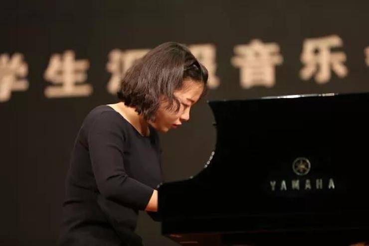 曼妙琴音，倾诉真挚的心声|2017s36沙龙会亚洲音乐奖学金综合师范类院系全国汇报音乐会（第二。┰猜淠