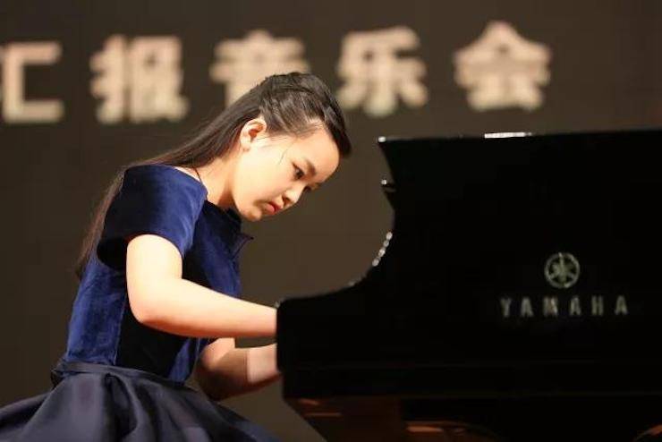 曼妙琴音，倾诉真挚的心声|2017s36沙龙会亚洲音乐奖学金综合师范类院系全国汇报音乐会（第二。┰猜淠