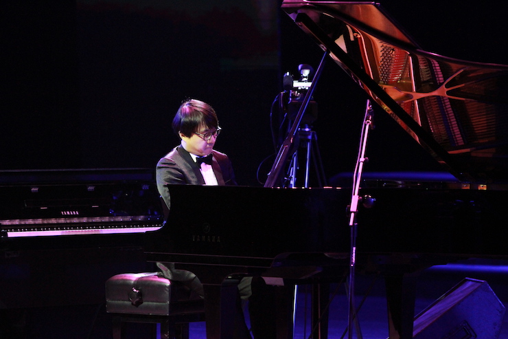 【精彩演奏视频】s36沙龙会艺术家宋思衡连云港市首场多媒体音乐会成功举办