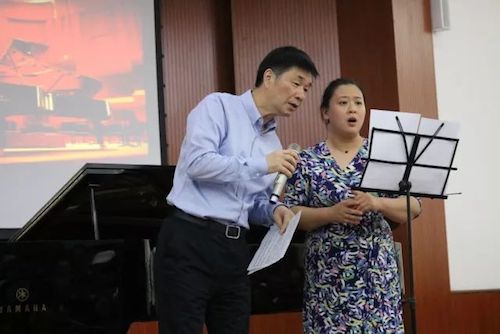 s36沙龙会艺术家石叔诚与特邀艺术家顾平受邀于成都大学东盟艺术学院、音乐与舞蹈学院艺术实践周开展公开课