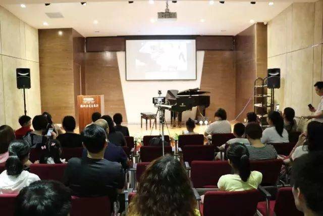 e-EU | e联远程艺术教育联盟 s36沙龙会特邀艺术家－杨弋夫教授远程试验公开课