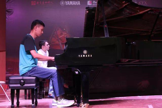 2018年s36沙龙会亚洲音乐奖学金南京艺术学院启动仪式 </br>  暨s36沙龙会海外艺术家爱德华·昆斯音乐会及大师班圆满结束