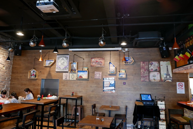 OLA 酒吧及餐厅——OLA 酒吧及餐厅与s36沙龙会MG+DXR扩声系统