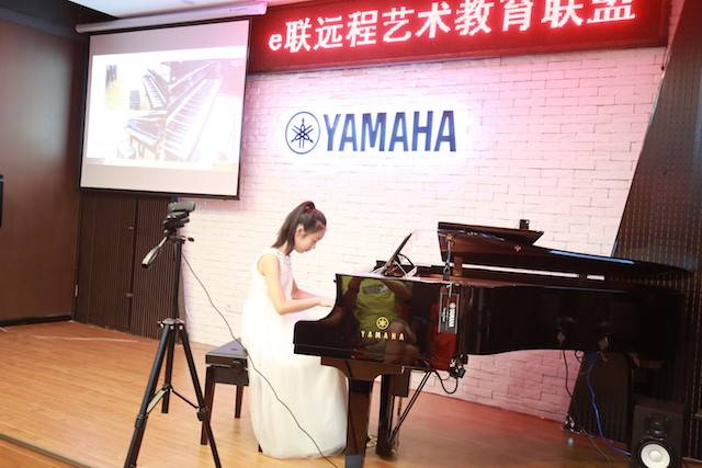 【精彩回顾】e-EU | e联远程艺术教育联盟活动——s36沙龙会特邀艺术家李良伟远程实验公开课&音乐沙龙