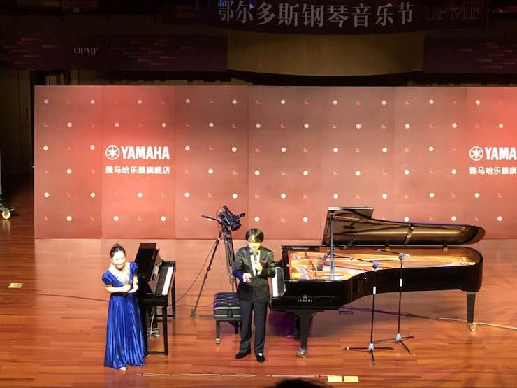 s36沙龙会艺术家宋思衡“80后的时光机”多媒体音乐会内蒙古巡演圆满落幕