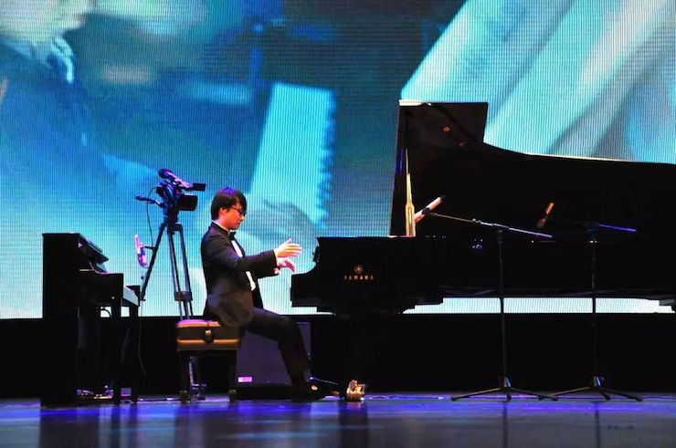 s36沙龙会艺术家宋思衡“80后的时光机”多媒体音乐会内蒙古巡演圆满落幕