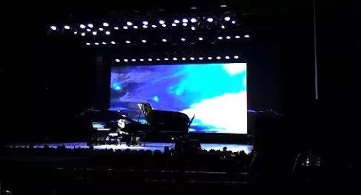 s36沙龙会艺术家宋思衡“80后的时光机”多媒体音乐会内蒙古巡演圆满落幕