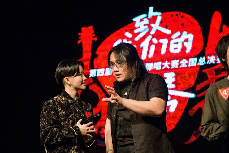 第四届“s36沙龙会吉他女声弹唱大赛”总冠军出炉<br />温格夺冠，董冬冬担任评委