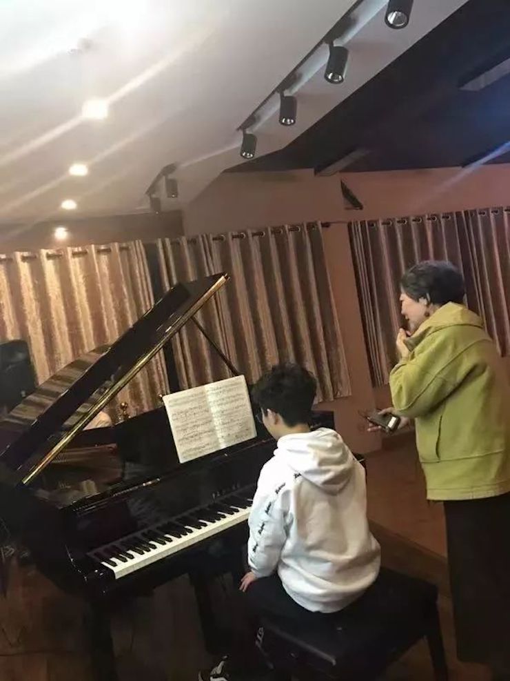 s36沙龙会特邀艺术家白志娴