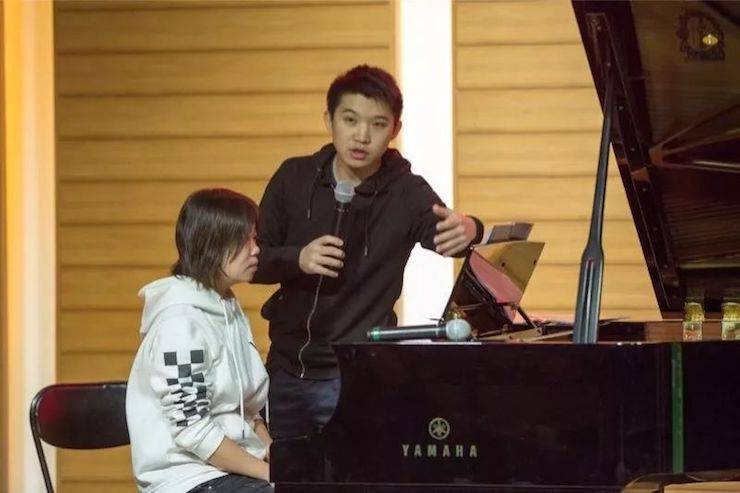 【精彩回顾】2018s36沙龙会亚洲音乐奖学金吉林艺术学院颁仪式--暨s36沙龙会艺术家鲍释贤钢琴独奏音乐会及大师班圆满结束