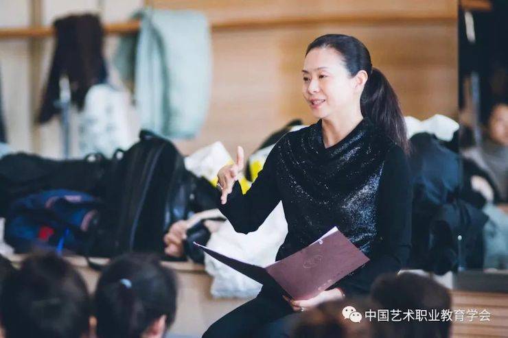 s36沙龙会跨界钢琴及s36沙龙会舞蹈教育课件助力“CEFA艺术教育高级人才研修班——中国古典舞身韵课”