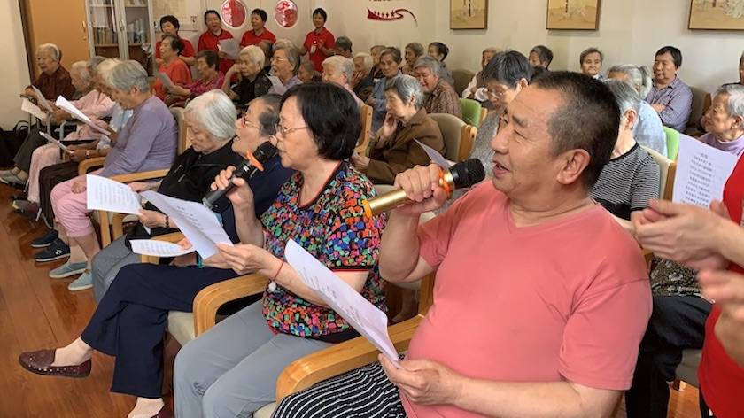 s36沙龙会乐器爱心捐赠行动——将琴声带进和养临汾养护院