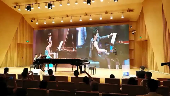 活动报道 | “科技助力，跨越时空”，小鹿纯子携手刘明康共享中日音乐盛宴