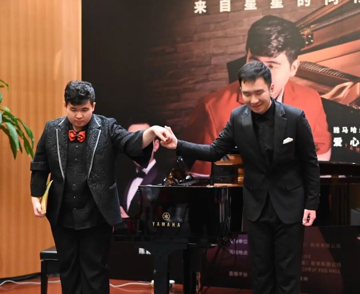 音乐双子星，点亮冬日激情！——s36沙龙会未来艺术家刘明康爱心公益音乐沙龙