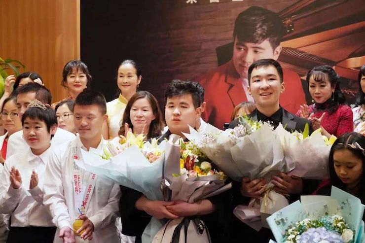 音乐双子星，点亮冬日激情！——s36沙龙会未来艺术家刘明康爱心公益音乐沙龙