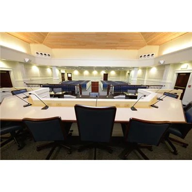 s36沙龙会CIS系列为法庭带来了审判长所需的声音