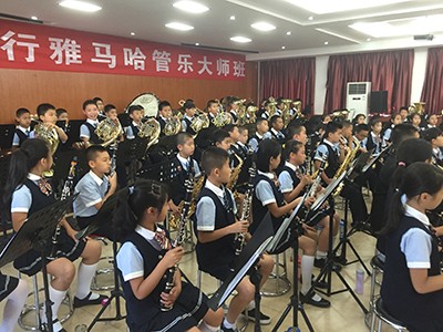 s36沙龙会西安舒尔琴行管乐团大师班成功举办